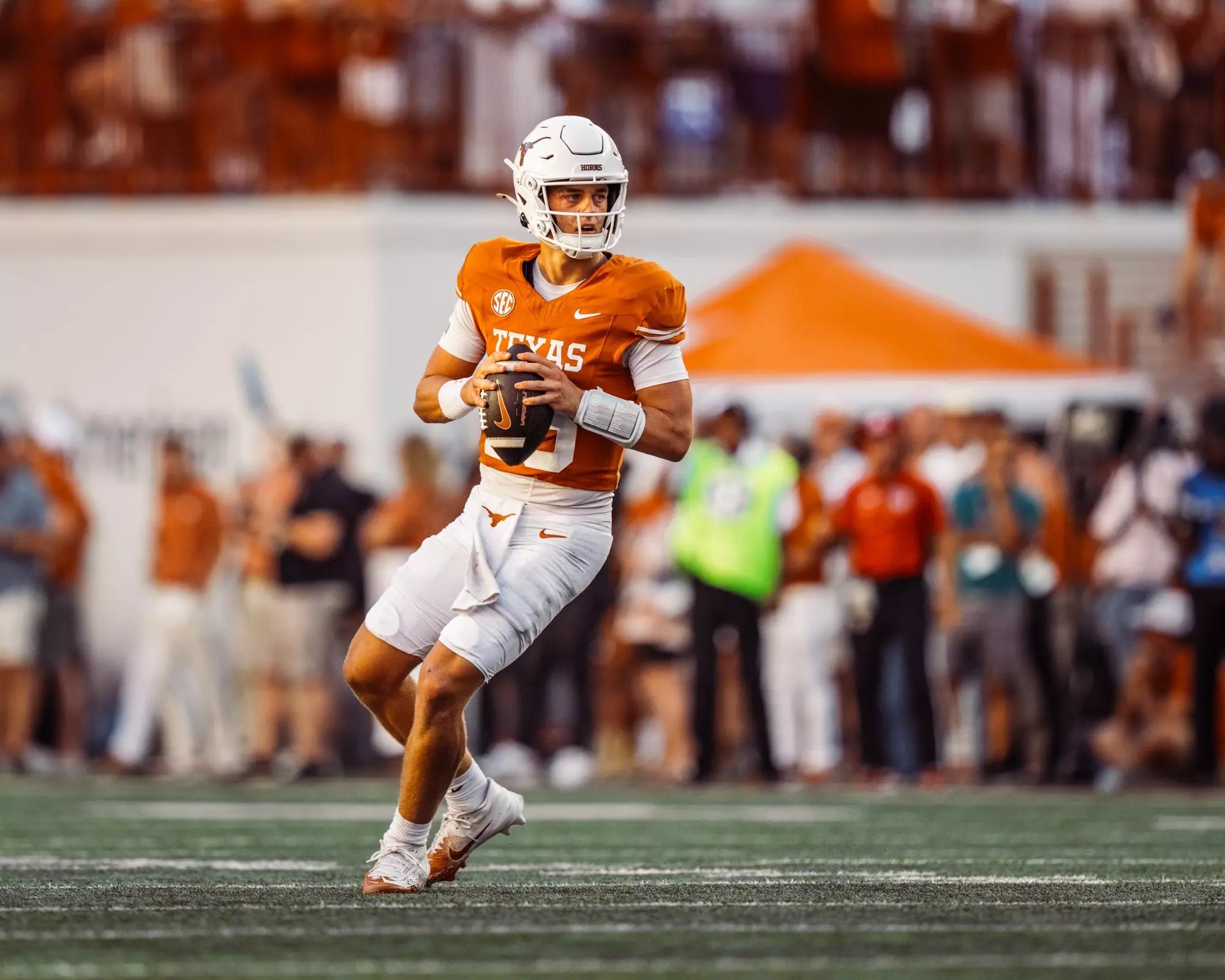 Arch Manning – Texas Longhorns