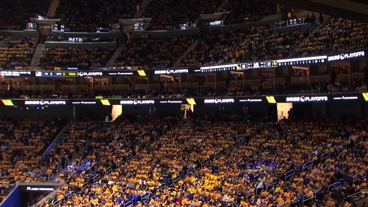 Golden State Warriors Fans – Playoff Crowd 2025
