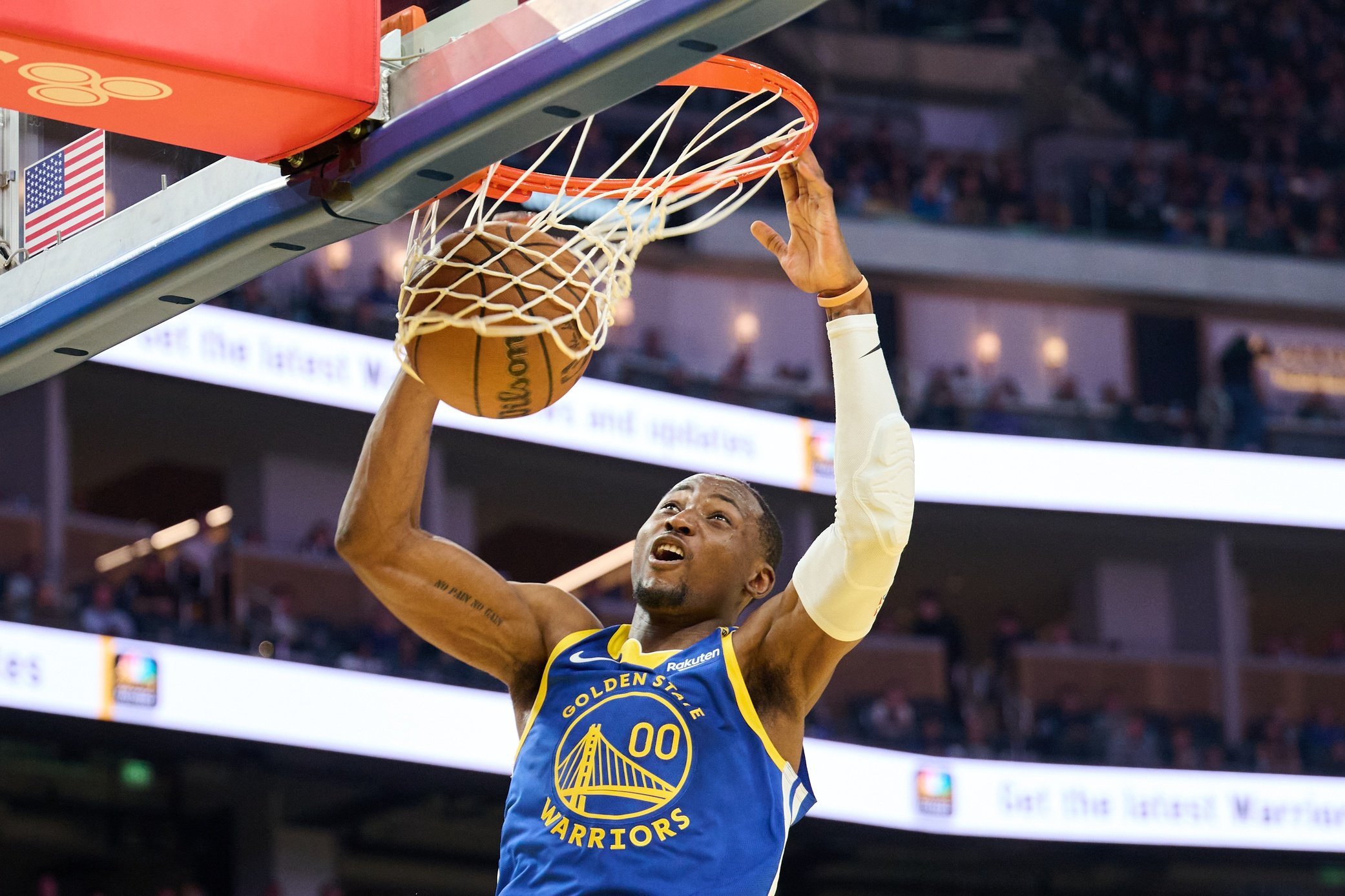 Jonathan Kuminga Dunk – Golden State Warriors Playoffs 2025