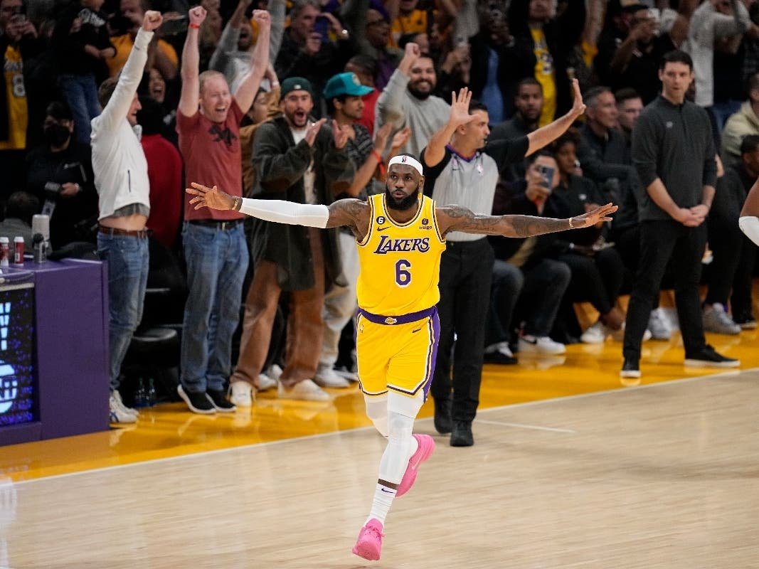LeBron James – Los Angeles Lakers celebration